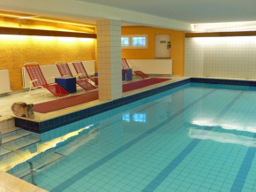 Hotel Meran Hallenbad & Sauna  Саарбрюккен